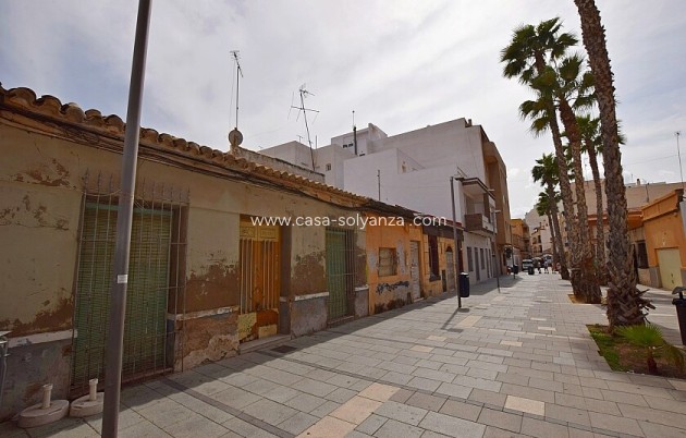 Land - Wiederverkauf - Torrevieja - CSCN-22682