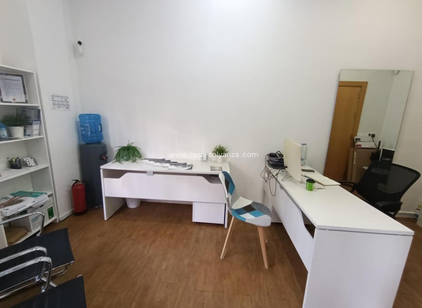 Langfristige Vermietung - Oficinas - Torrevieja - Center