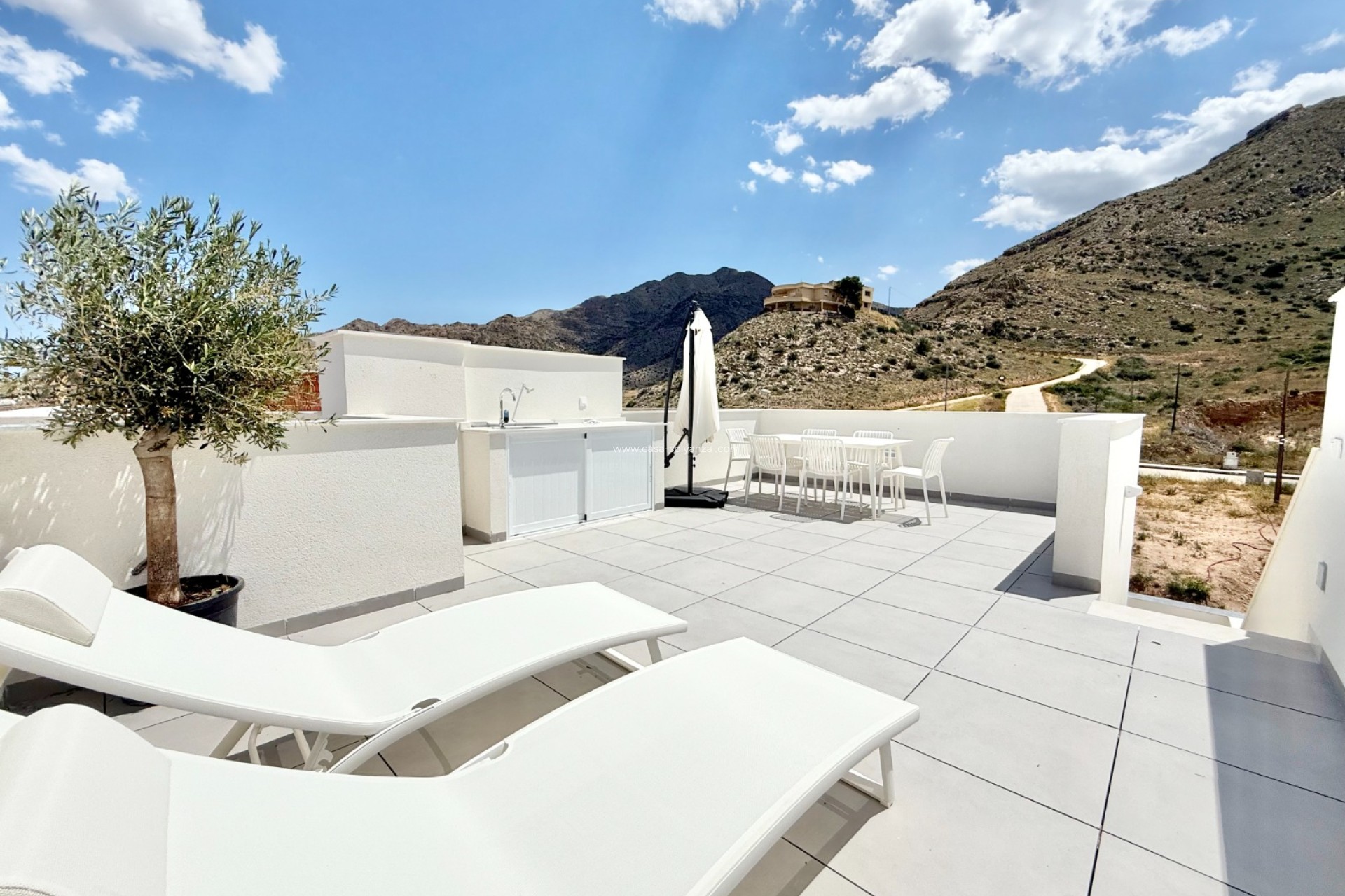 Neue Gebäude - Bungalow - Cox