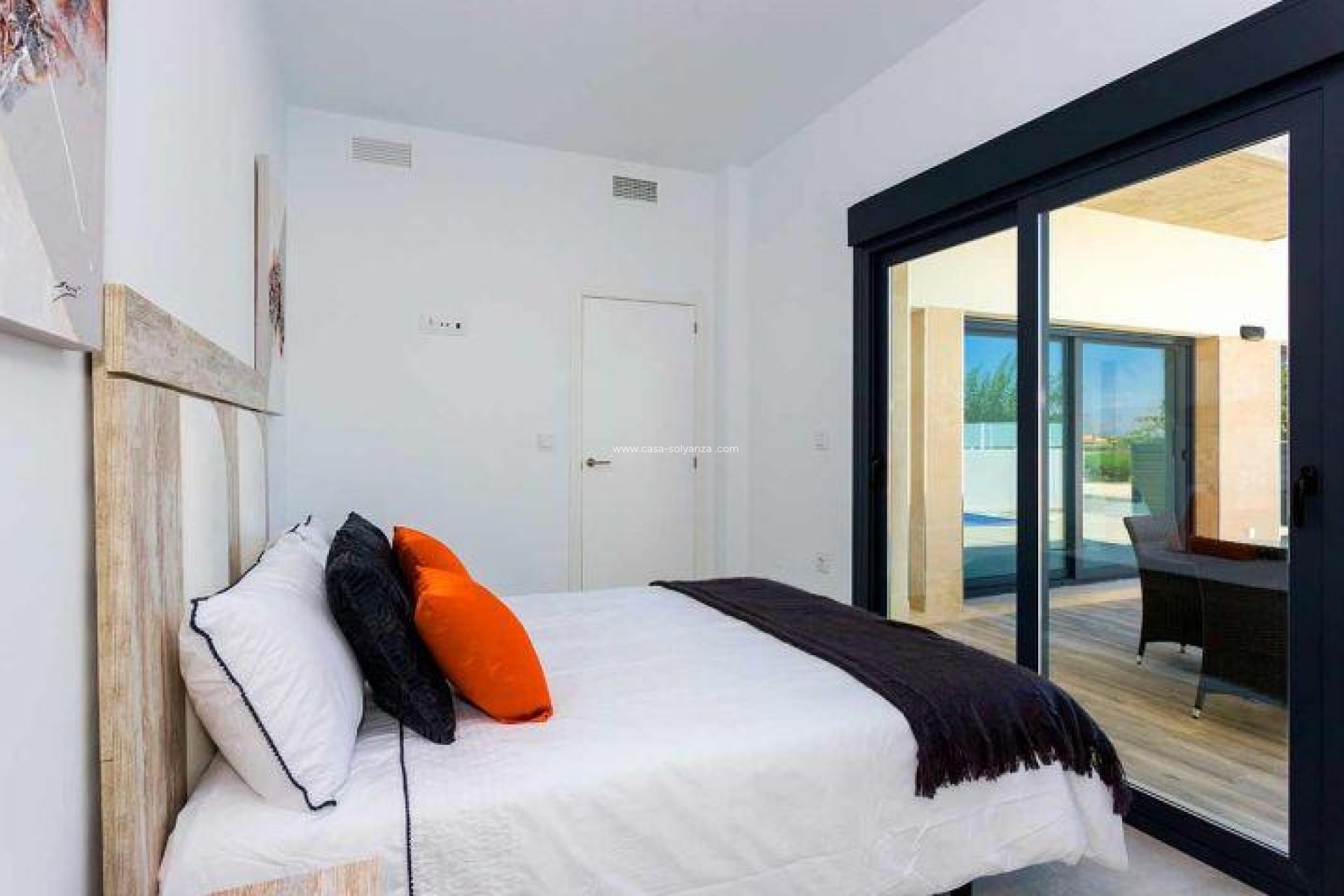 Neue Gebäude - Quad - Daya Nueva - Centro