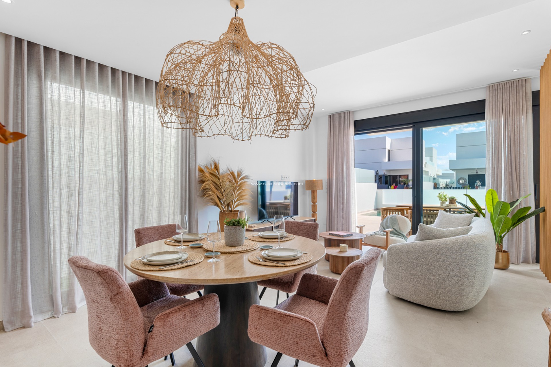 Neue Gebäude - Stadthaus - Dolores