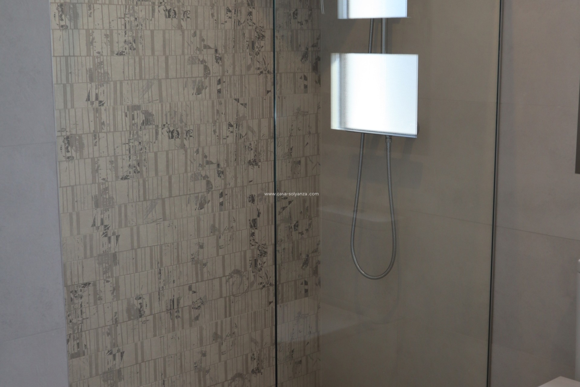 Neue Gebäude - Villa - Aspe