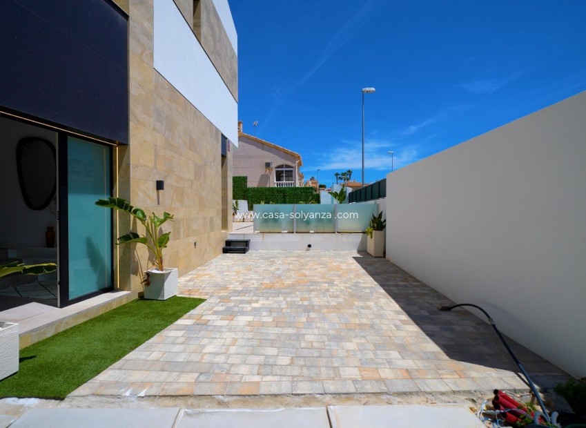 Neue Gebäude - Villa - Orihuela Costa - Los Altos