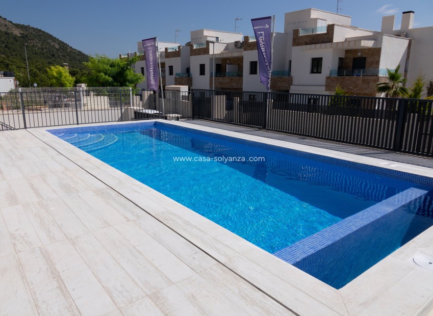 Neue Gebäude - Villa - Polop