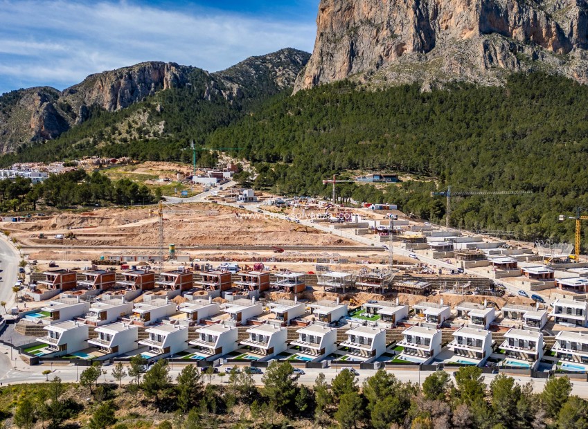 Neue Gebäude - Villa - Polop