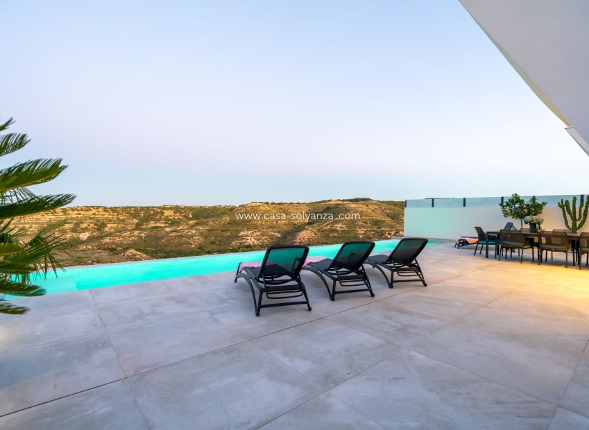 Neue Gebäude - Villa - Rojales