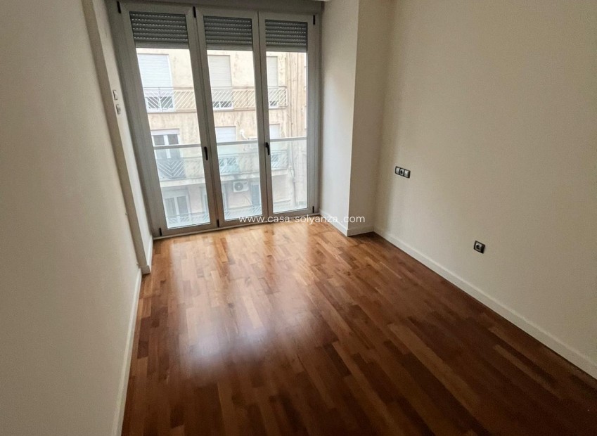 Neue Gebäude - Wohnung - Elche