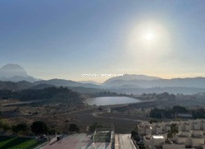 Neue Gebäude - Wohnung - Relleu