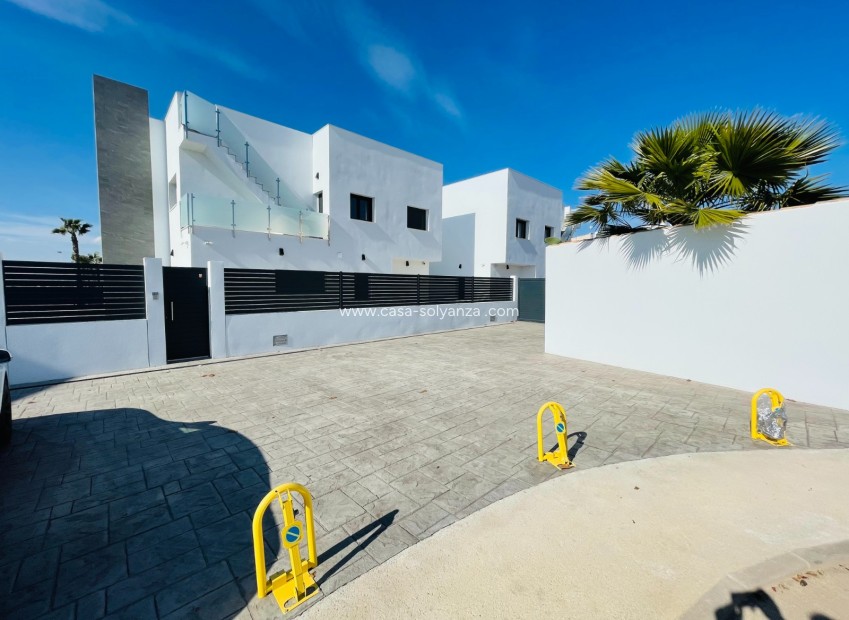 Nieuwbouw Woningen - Villa - Torrevieja