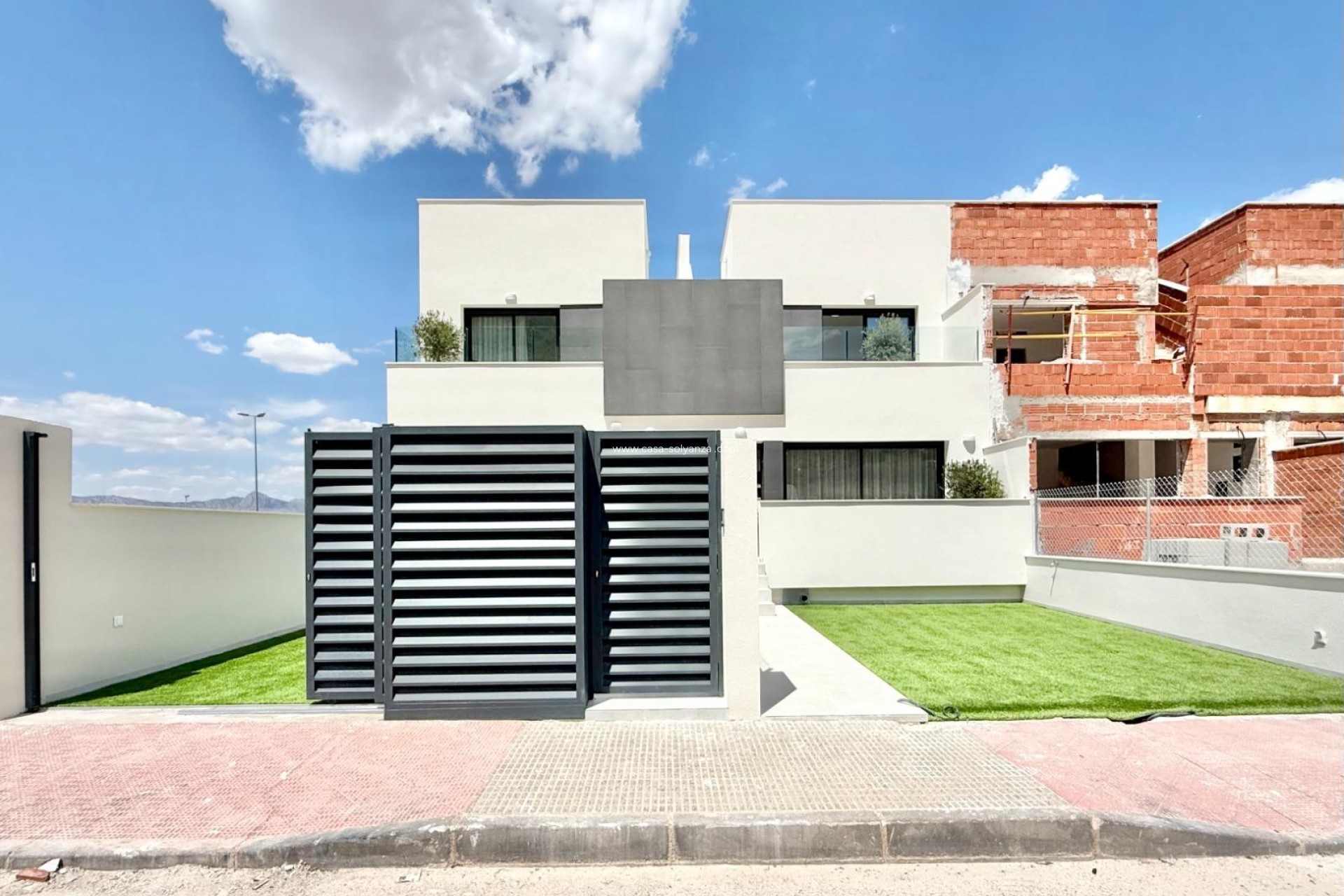 Nouvelle construction - Maison de ville - Cox - San Fernando