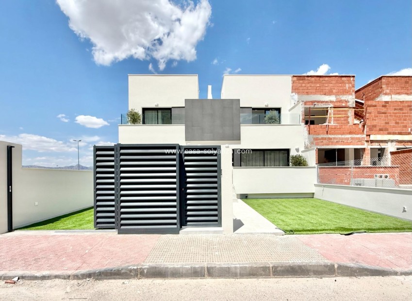 Nouvelle construction - Maison de ville - Cox - San Fernando