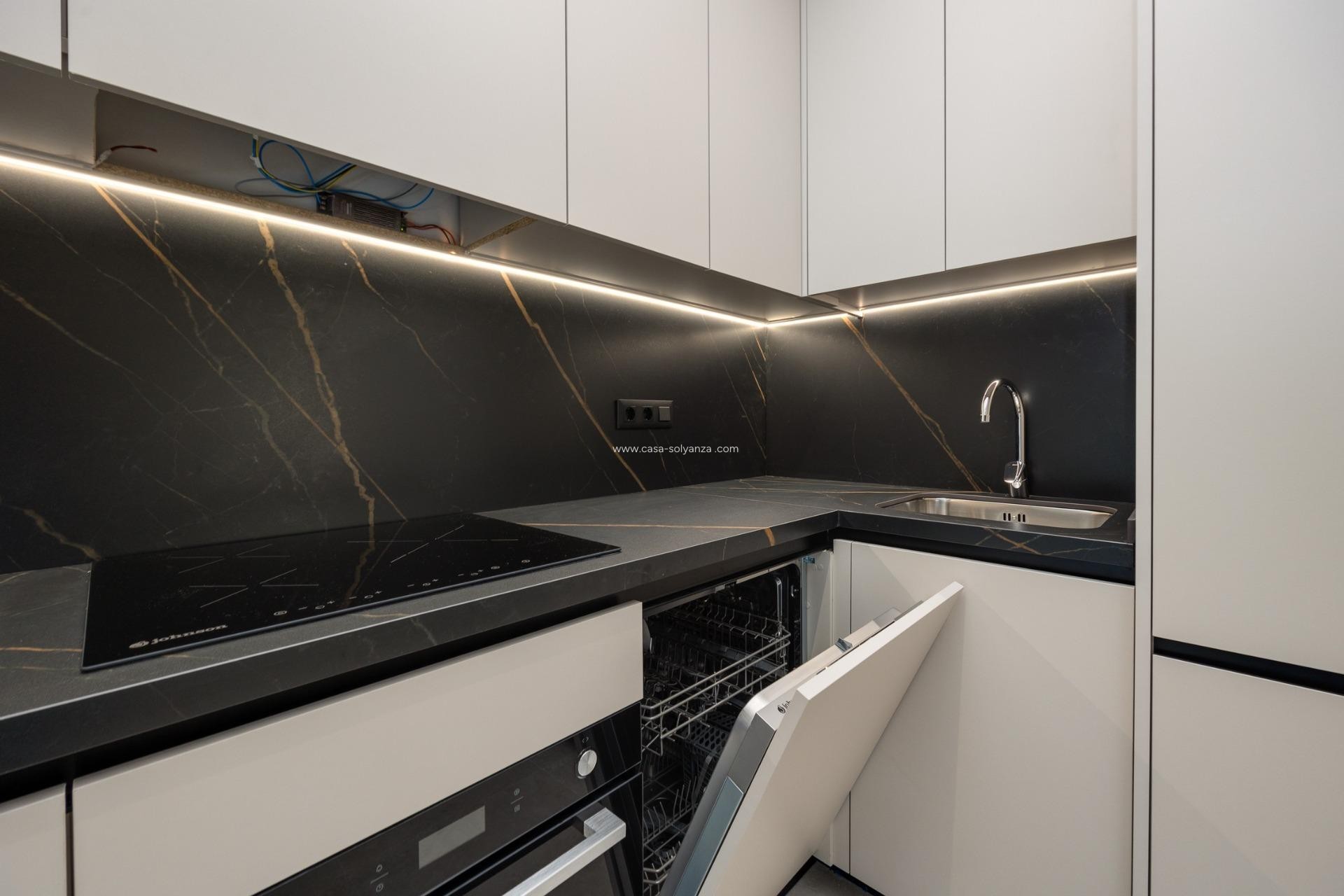Obra nueva - Apartamento / piso - Guardamar del Segura - Avda del Puerto