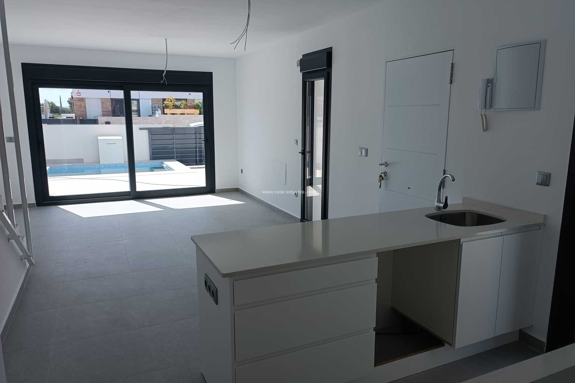 Obra nueva - Villa - Daya Nueva