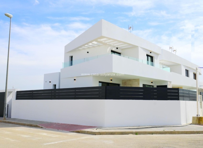 Obra nueva - Villa - Dolores - polideportivo