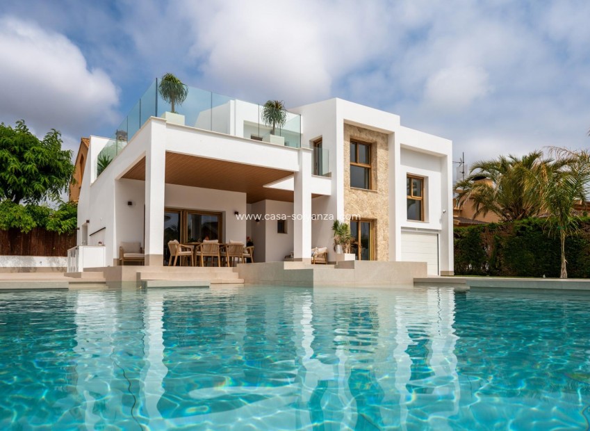 Obra nueva - Villa - Orihuela Costa - Campoamor