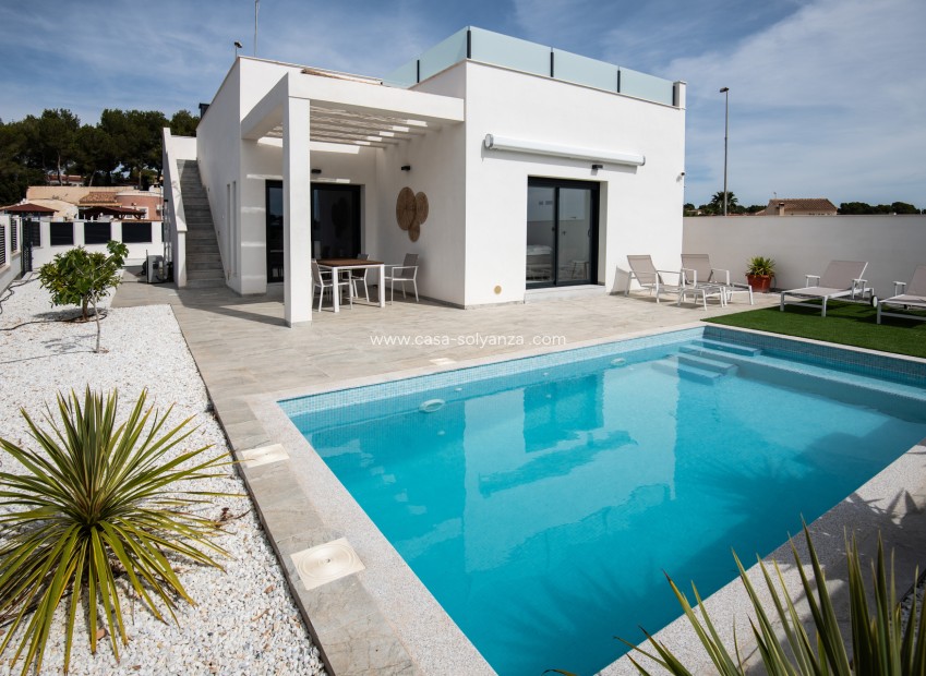 Obra nueva - Villa - Pinar de Campoverde