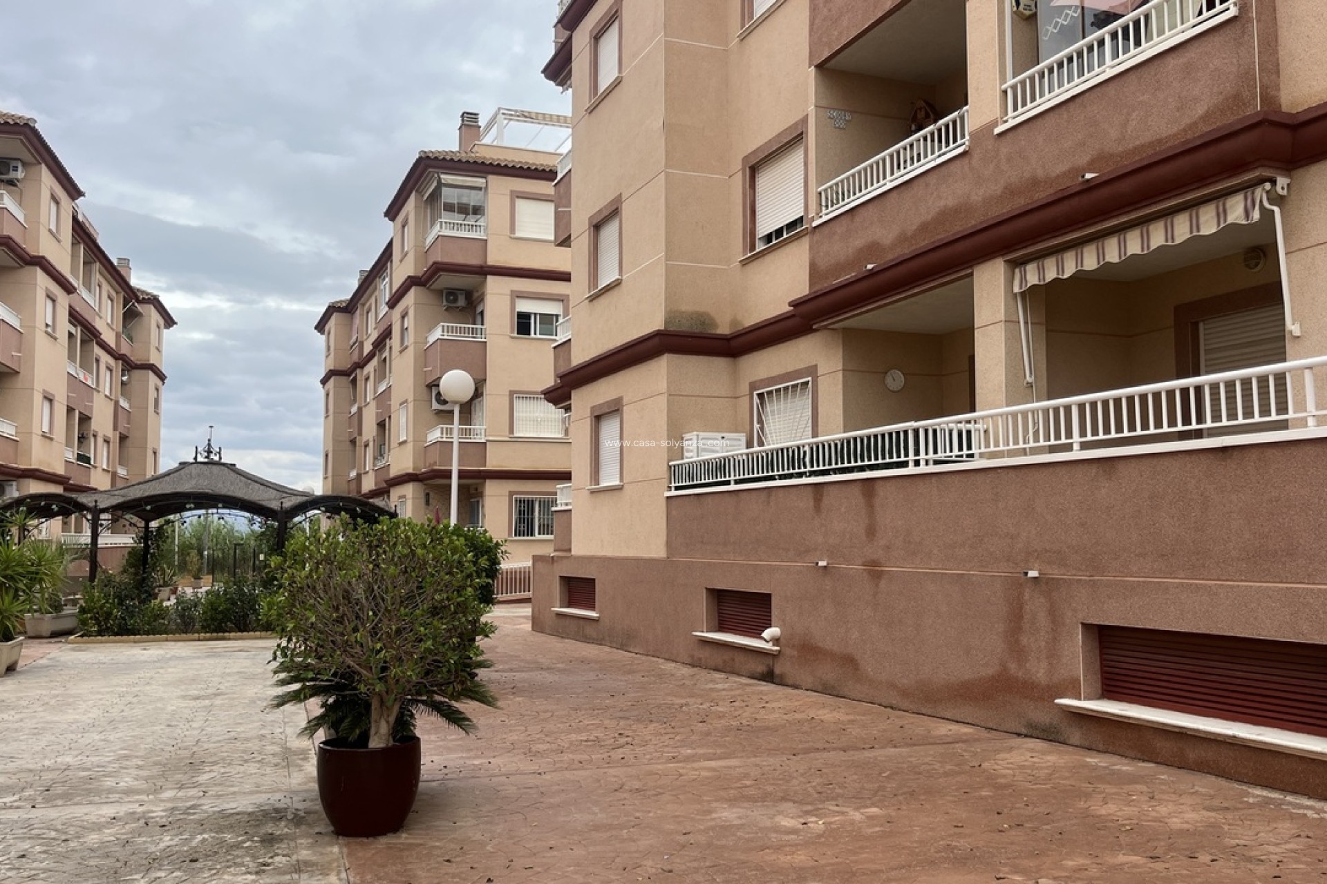Resale - Apartment / flat - Algorfa