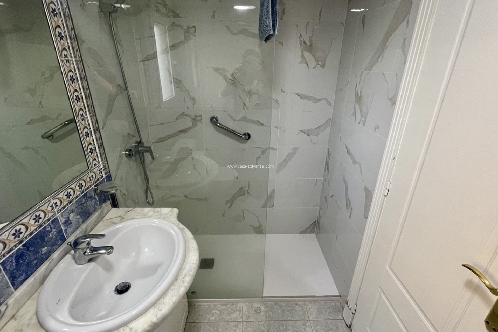 Resale - Apartment / flat - Algorfa