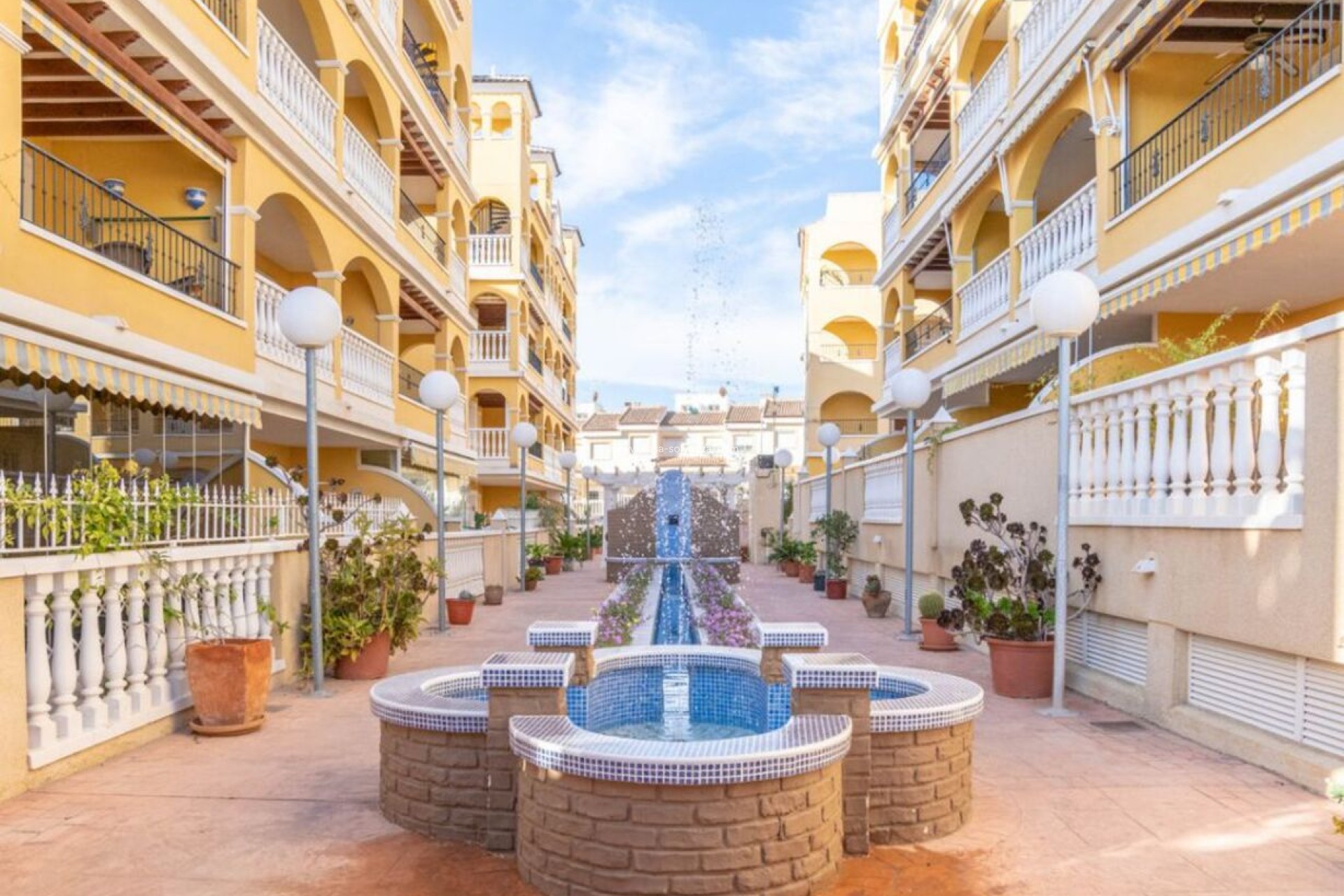 Resale - Apartment / flat - Algorfa