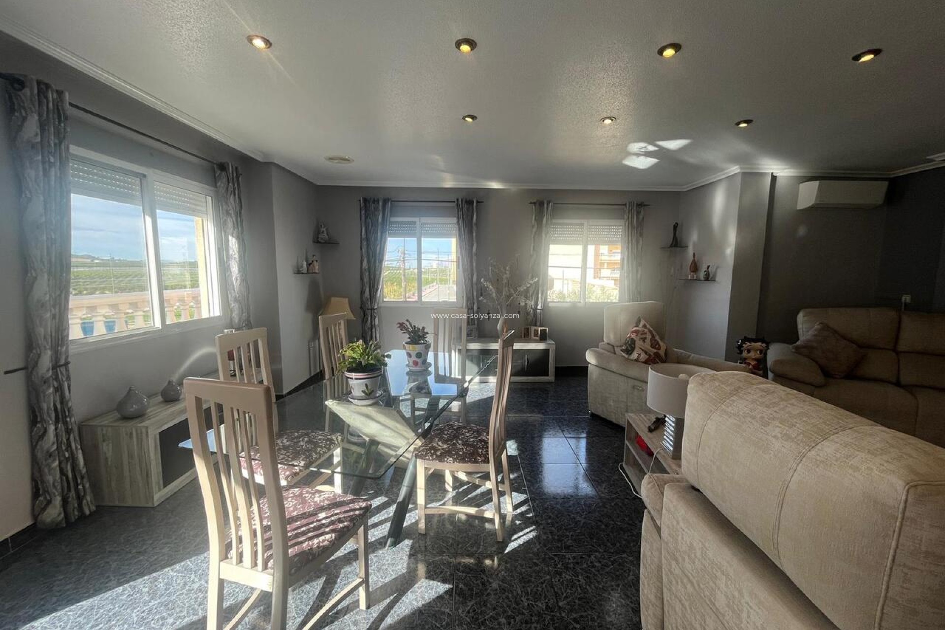 Resale - Apartment / flat - Algorfa