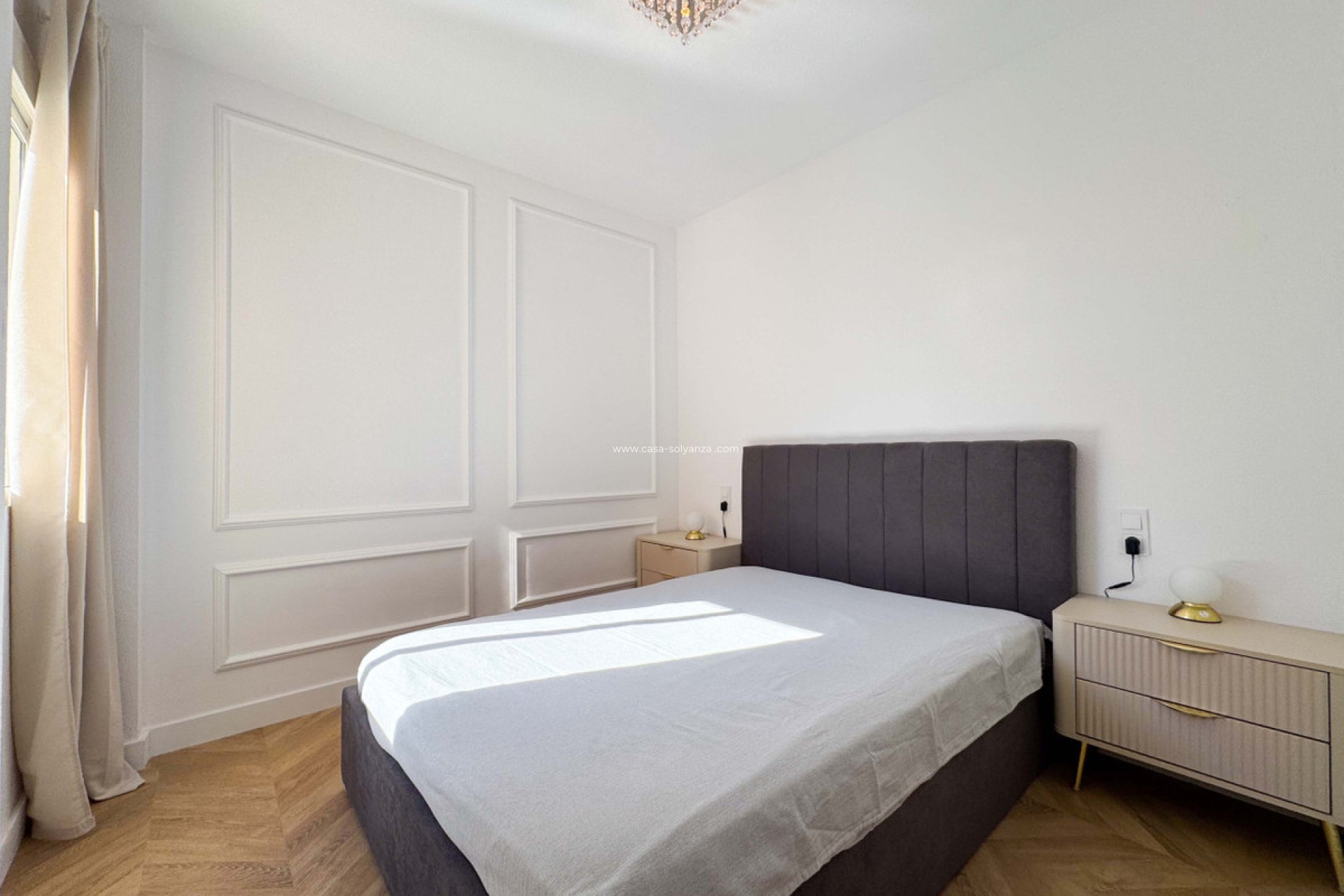 Resale - Apartment / flat - Alicante City - Parque de las Naciones