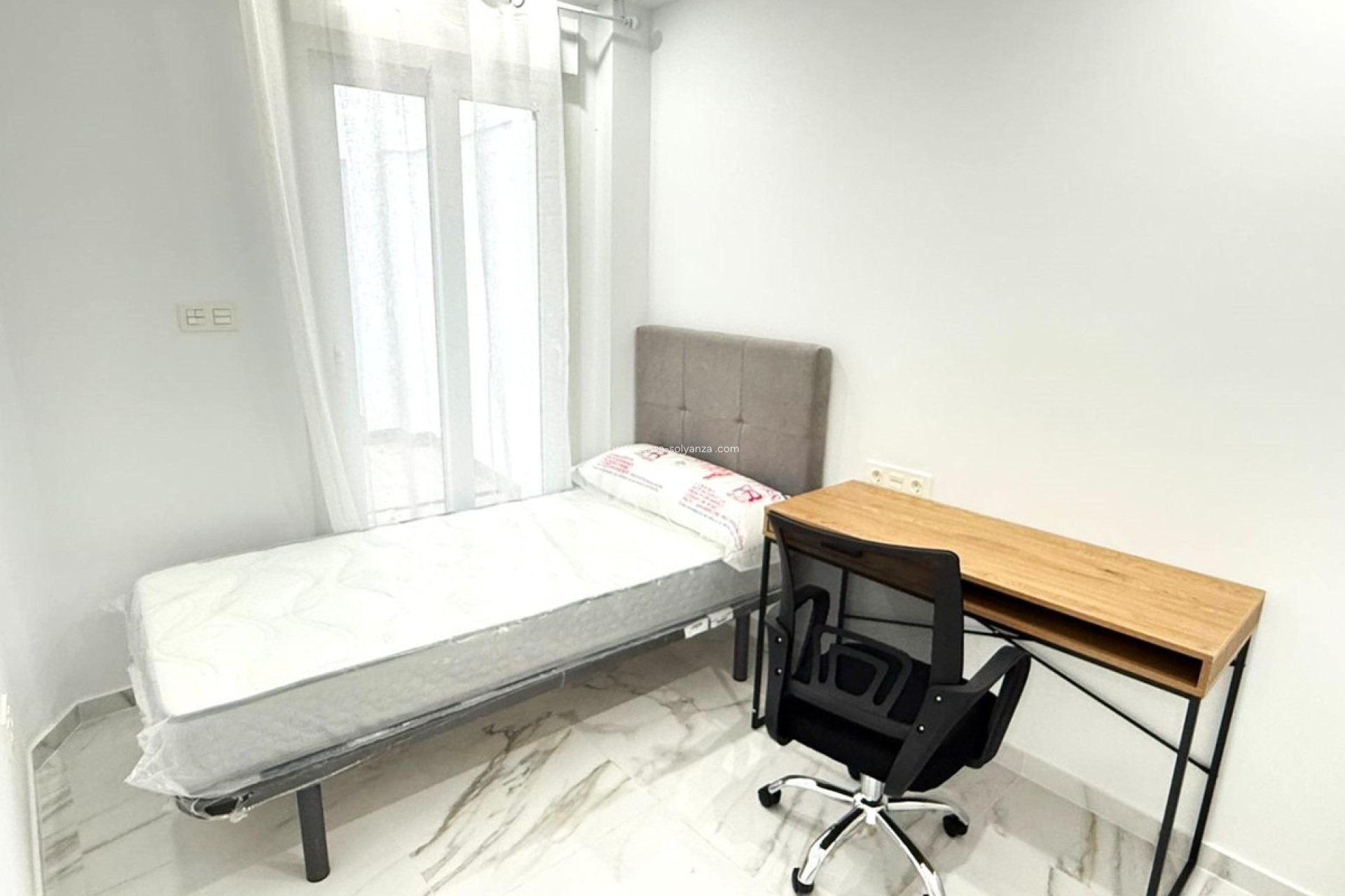 Resale - Apartment / flat - Alicante City - Parque de las Naciones