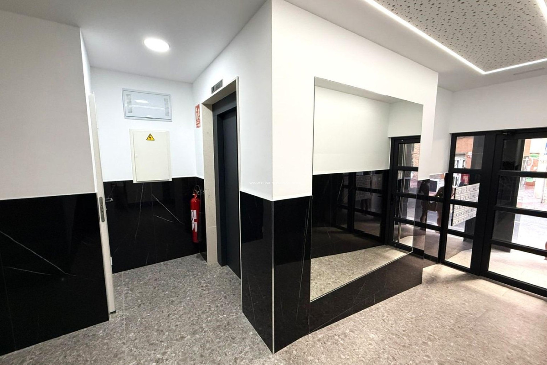 Resale - Apartment / flat - Alicante City - Parque de las Naciones