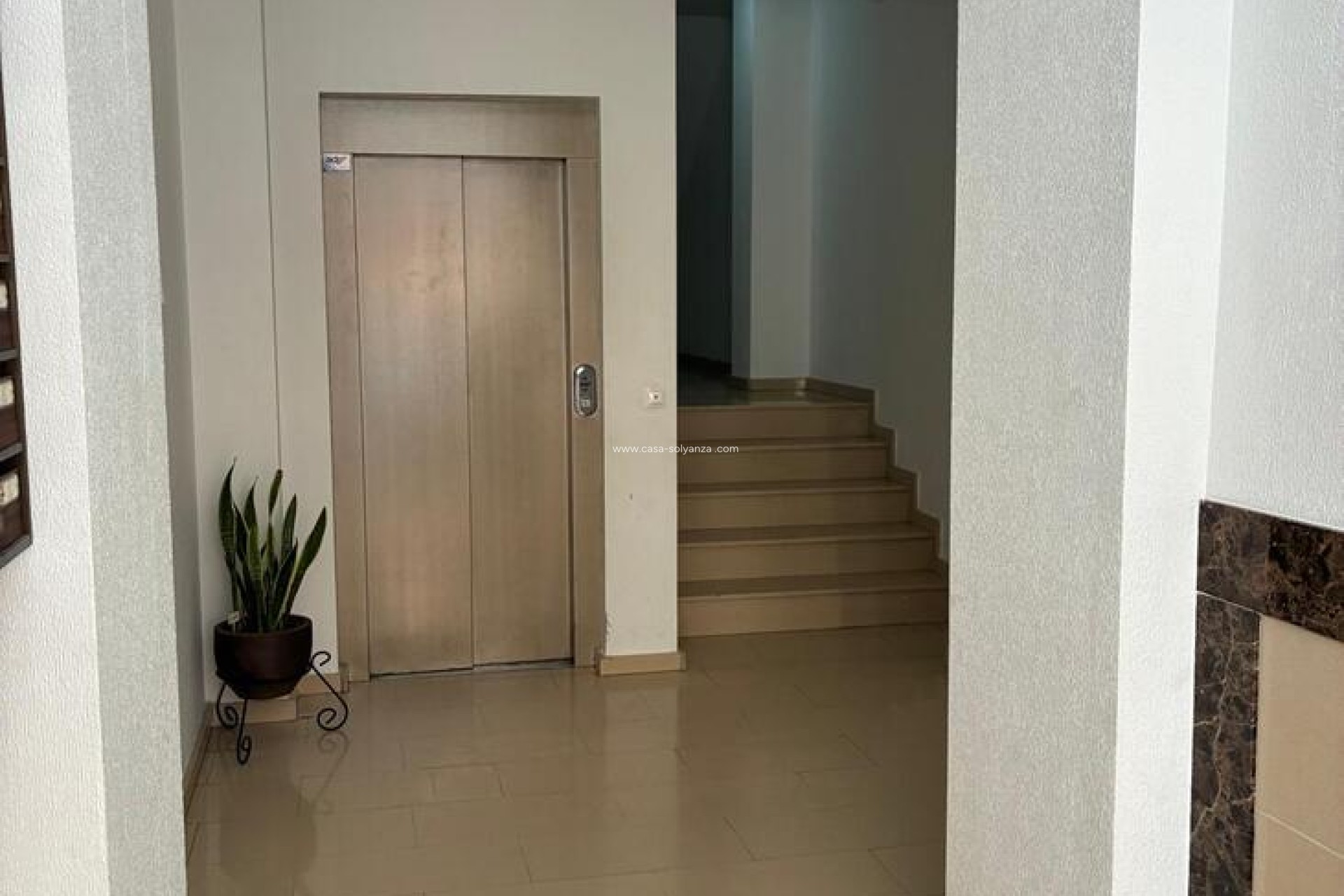 Resale - Apartment / flat - Almoradí - Costa Blanca