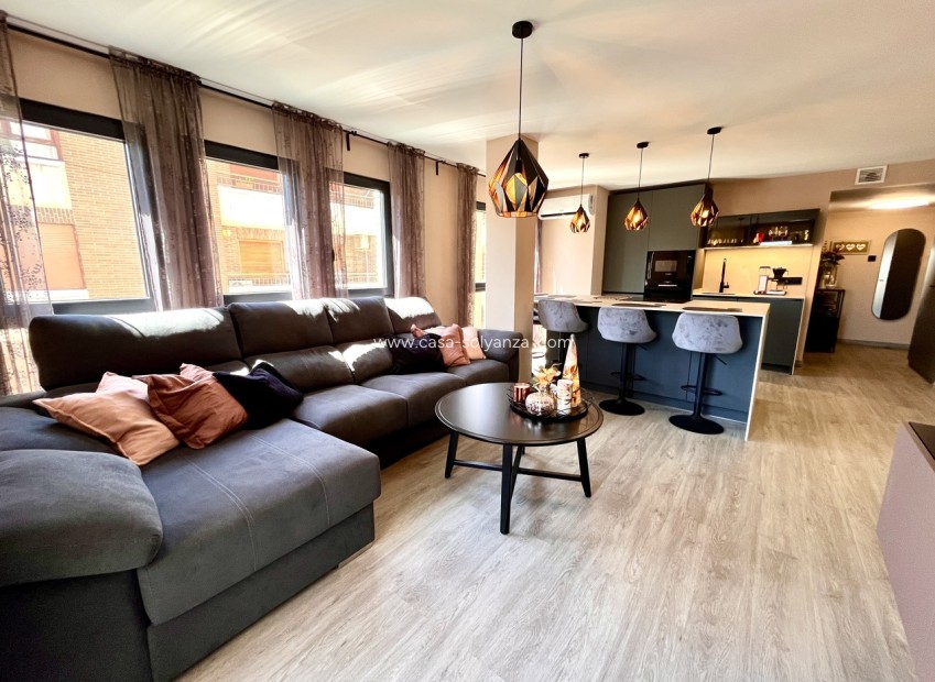 Resale - Apartment / flat - Almoradí - Inland