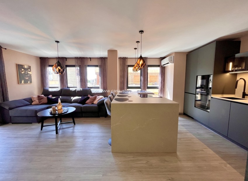 Resale - Apartment / flat - Almoradí - Inland