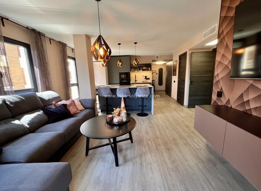 Resale - Apartment / flat - Almoradí - Inland
