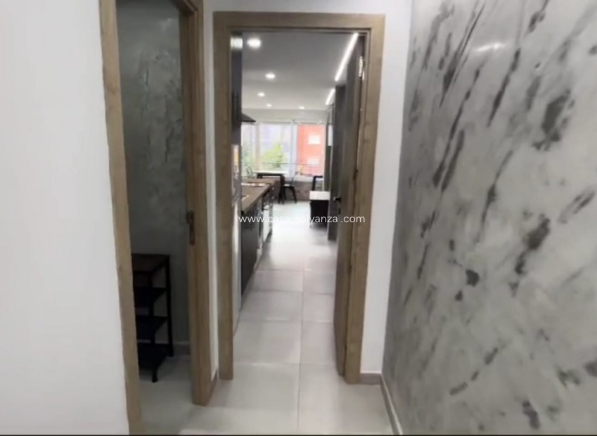 Resale - Apartment / flat - Benidorm - Costa Blanca