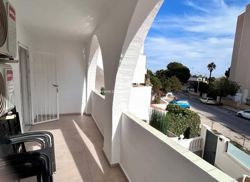 Resale - Apartment / flat - Cabo Roig - Costa Blanca