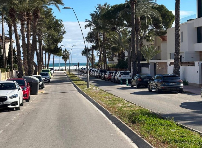 Resale - Apartment / flat - Cabo Roig - Costa Blanca