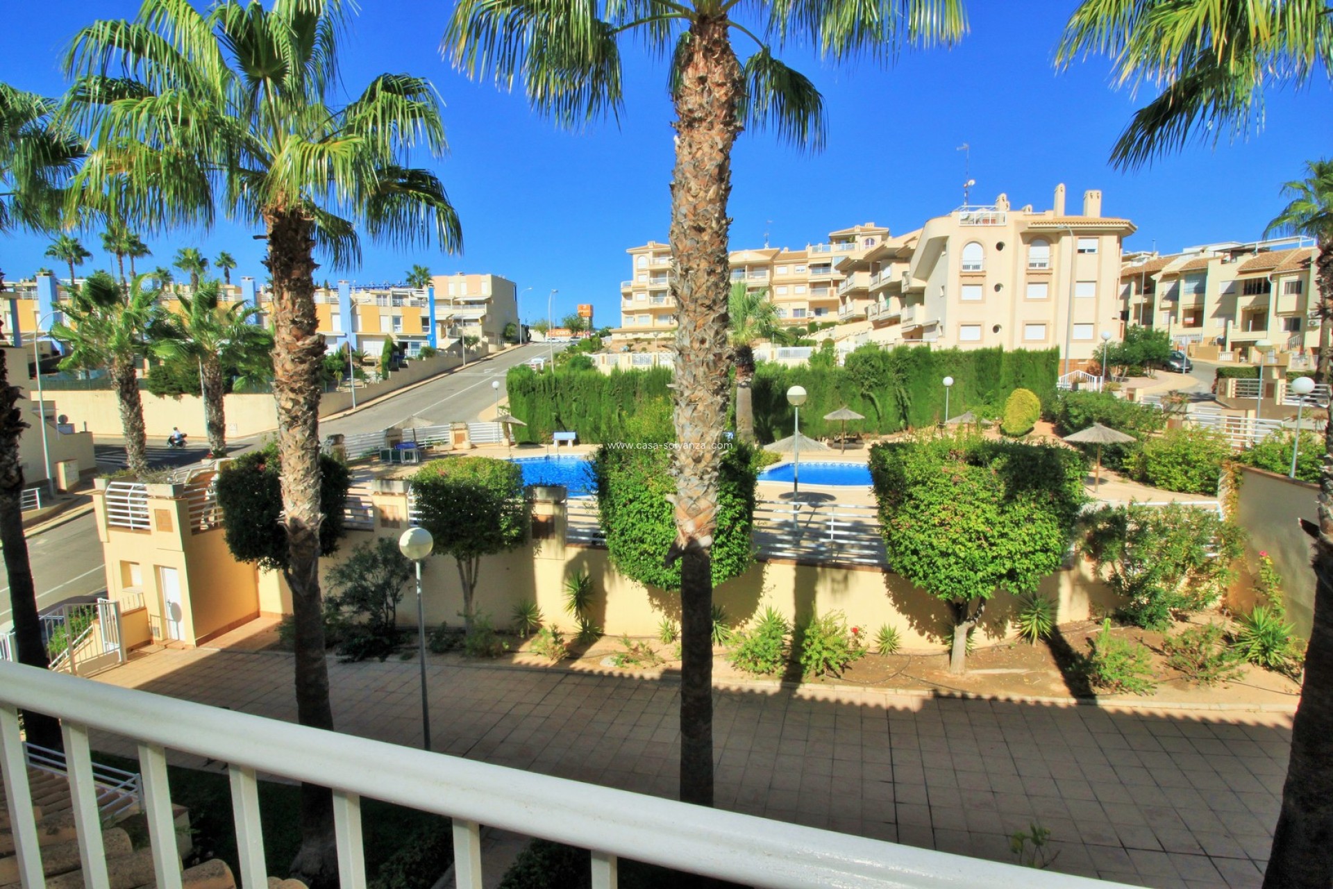 Resale - Apartment / flat - Cabo Roig
