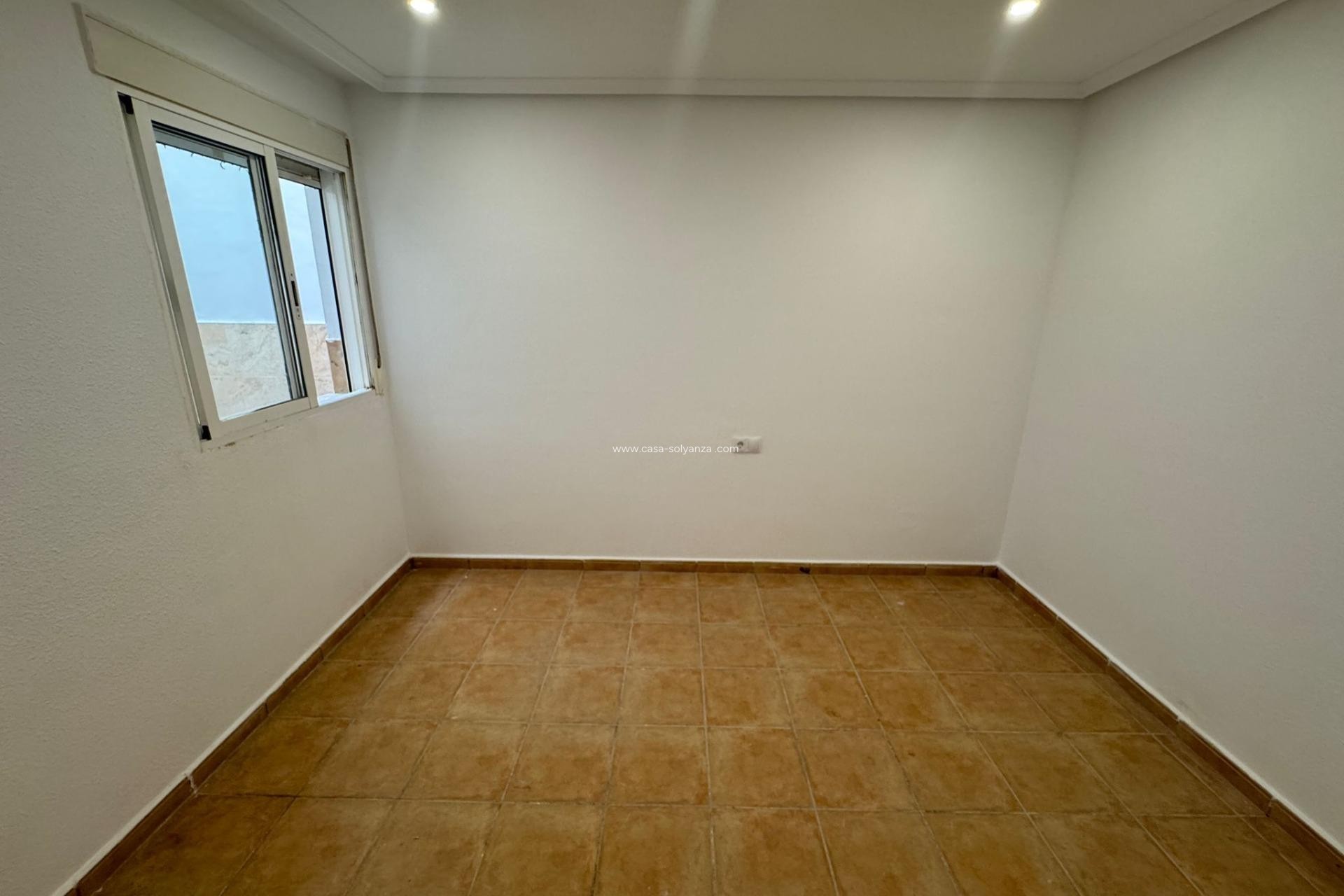 Resale - Apartment / flat - Catral - Comunidad Valenciana