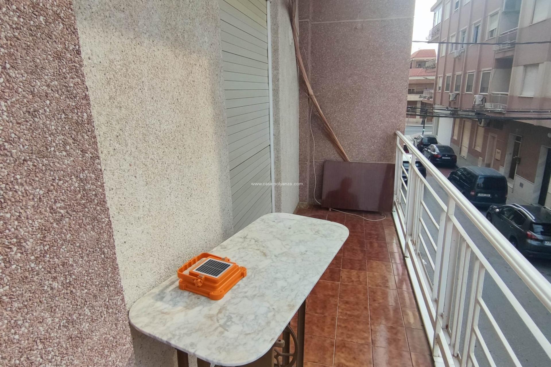 Resale - Apartment / flat - Cox - Comunidad Valenciana