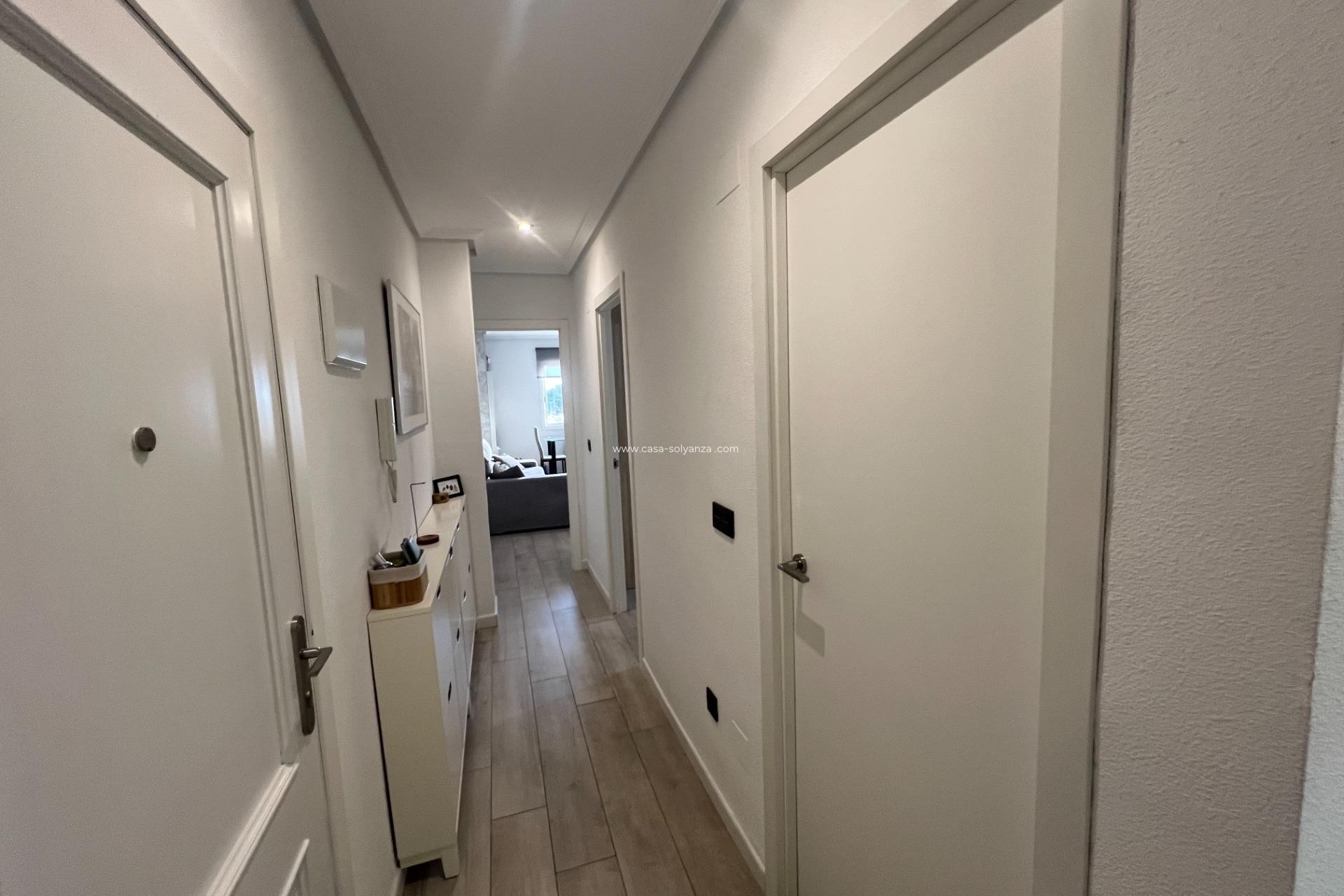 Resale - Apartment / flat - Dolores - Comunidad Valenciana