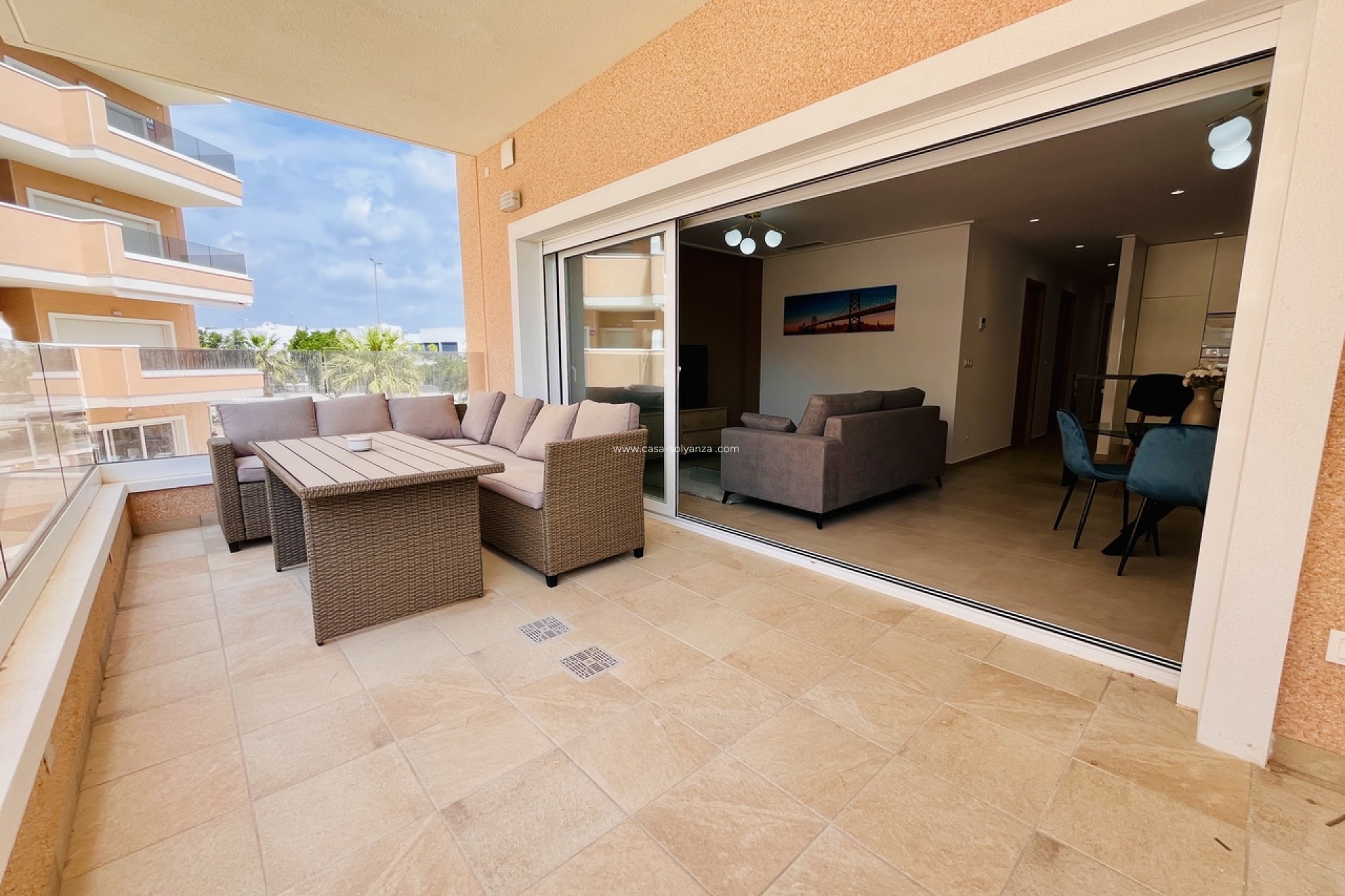 Resale - Apartment / flat - El Raso - Costa Blanca