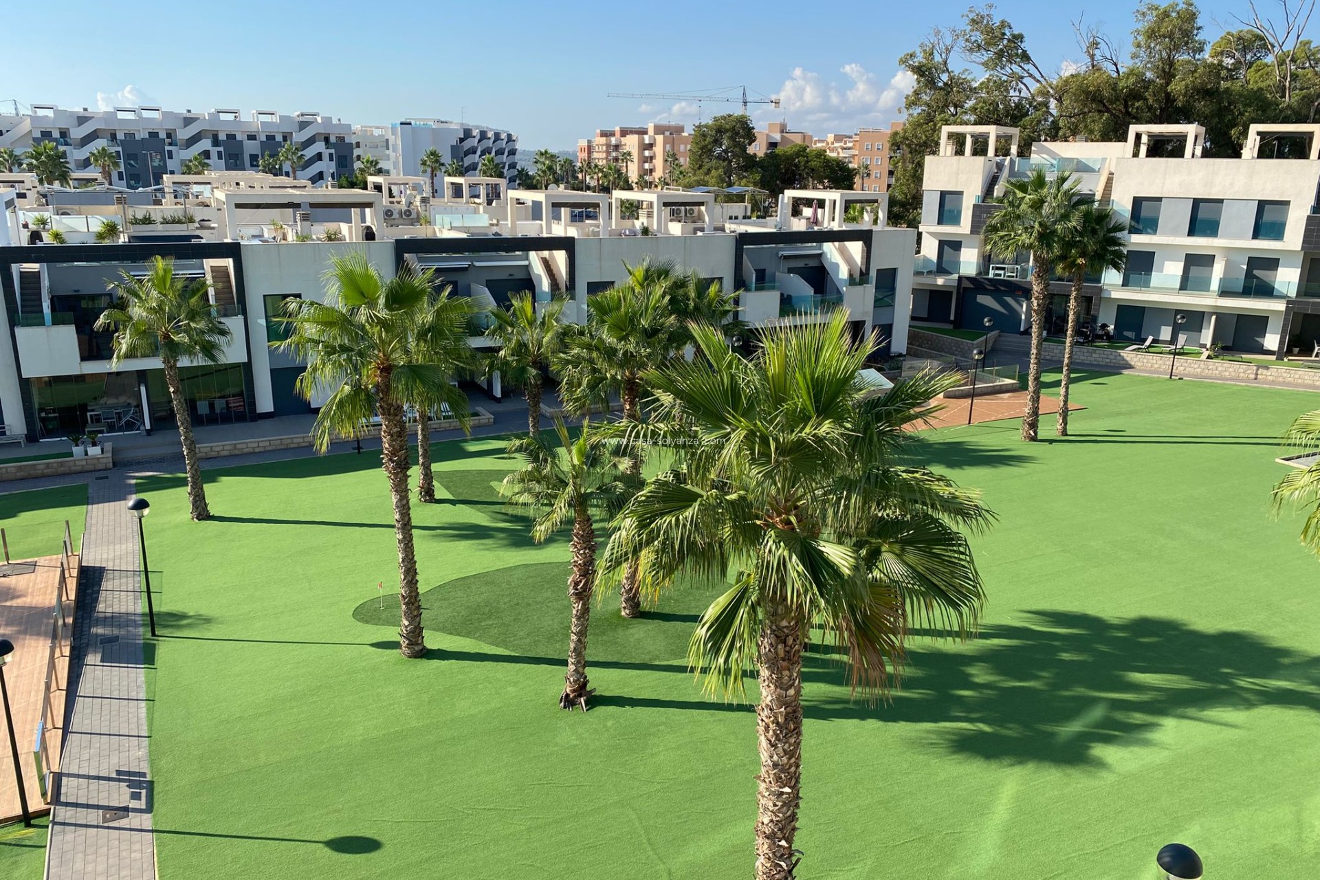 Resale - Apartment / flat - El Raso - Costa Blanca