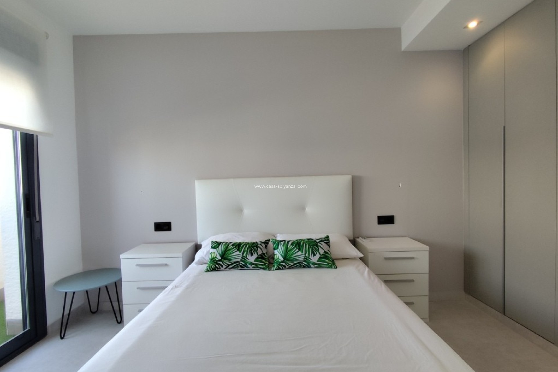 Resale - Apartment / flat - El Raso