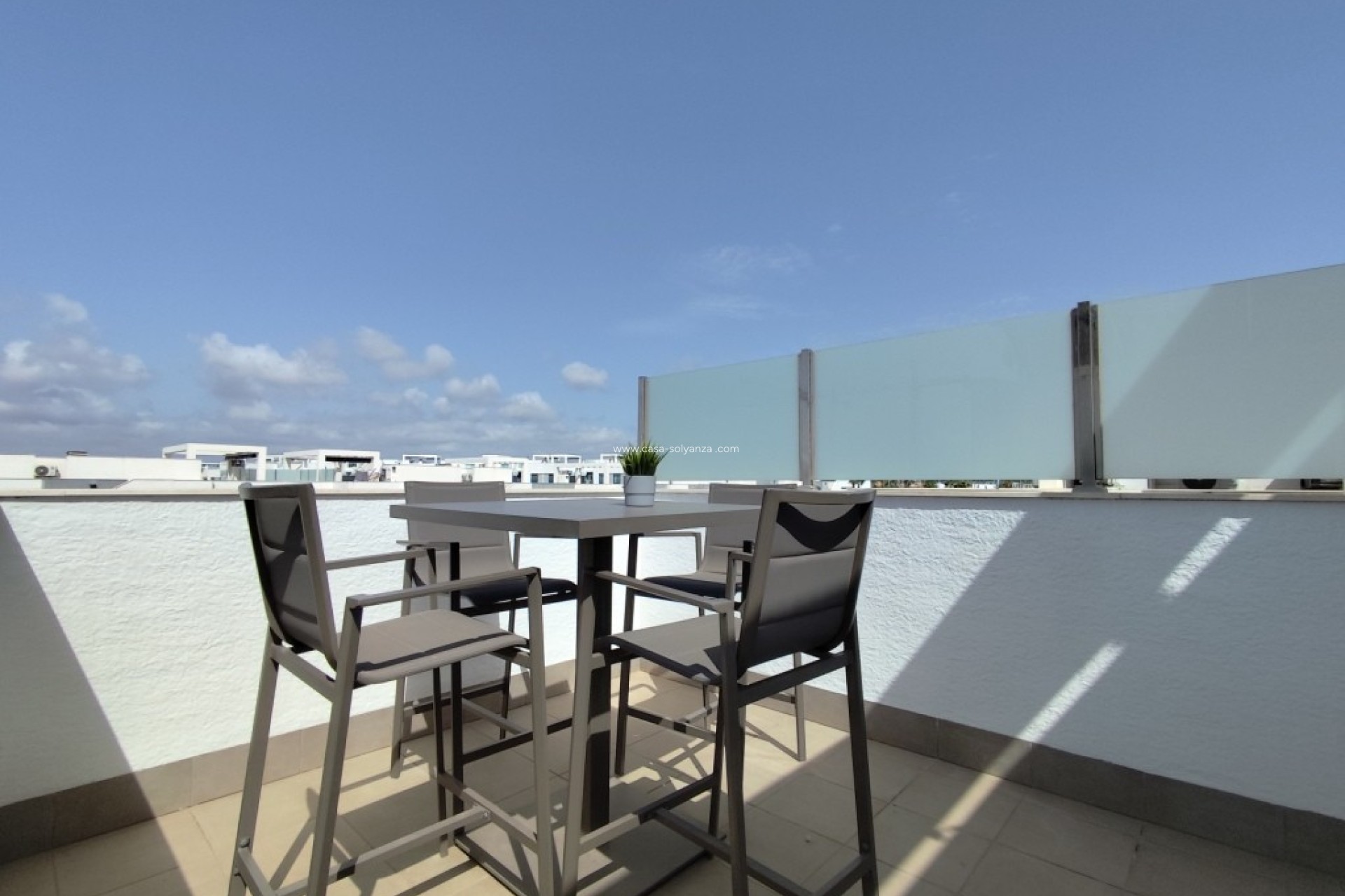 Resale - Apartment / flat - El Raso