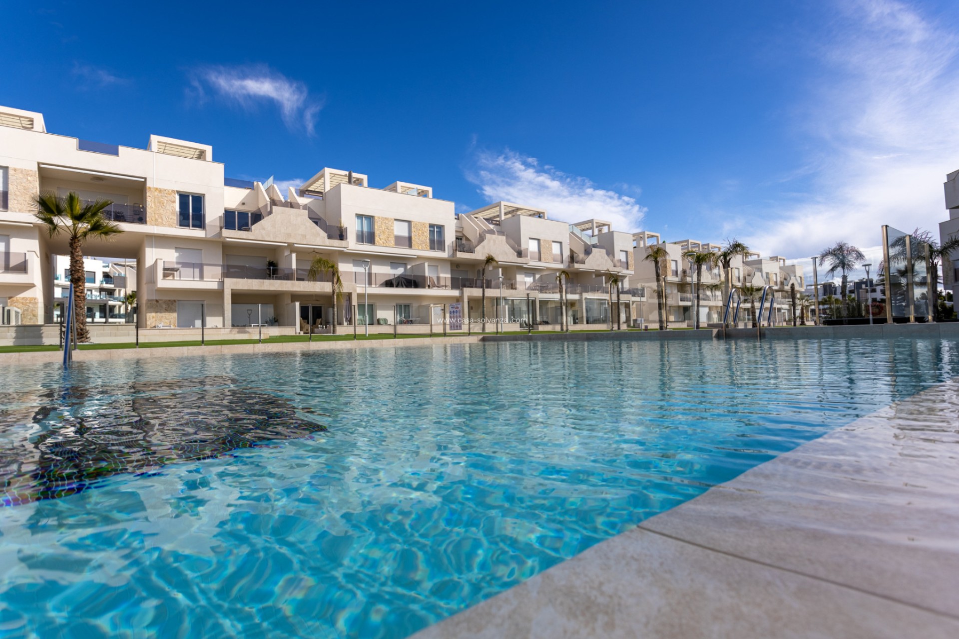 Resale - Apartment / flat - El Raso