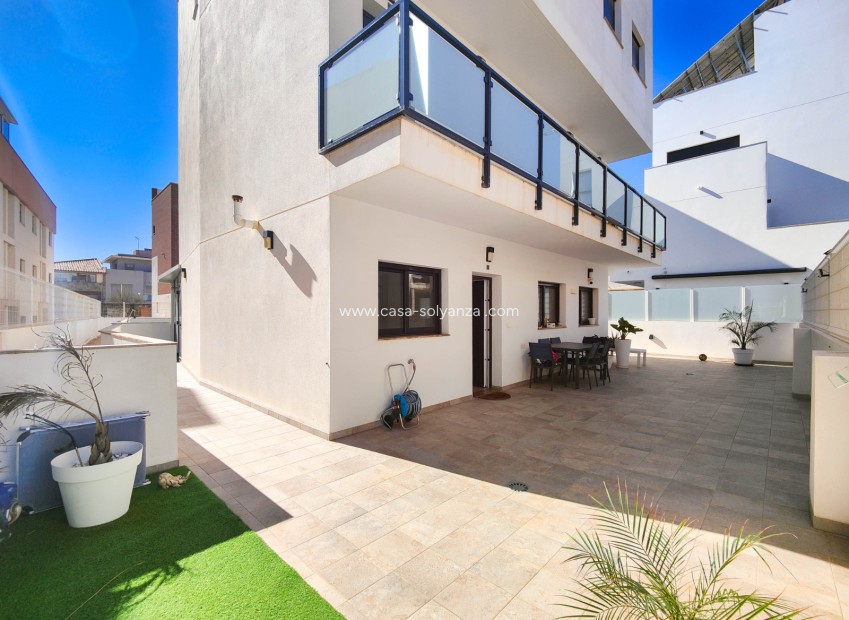 Resale - Apartment / flat - Guardamar del Segura - Costa Blanca