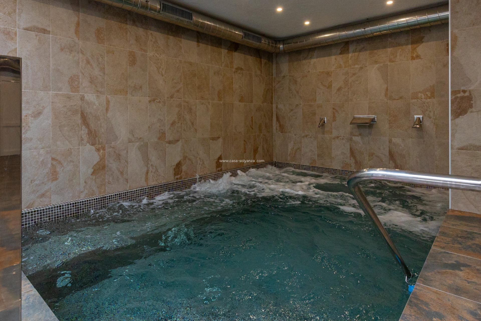 Resale - Apartment / flat - Guardamar del Segura - El Raso