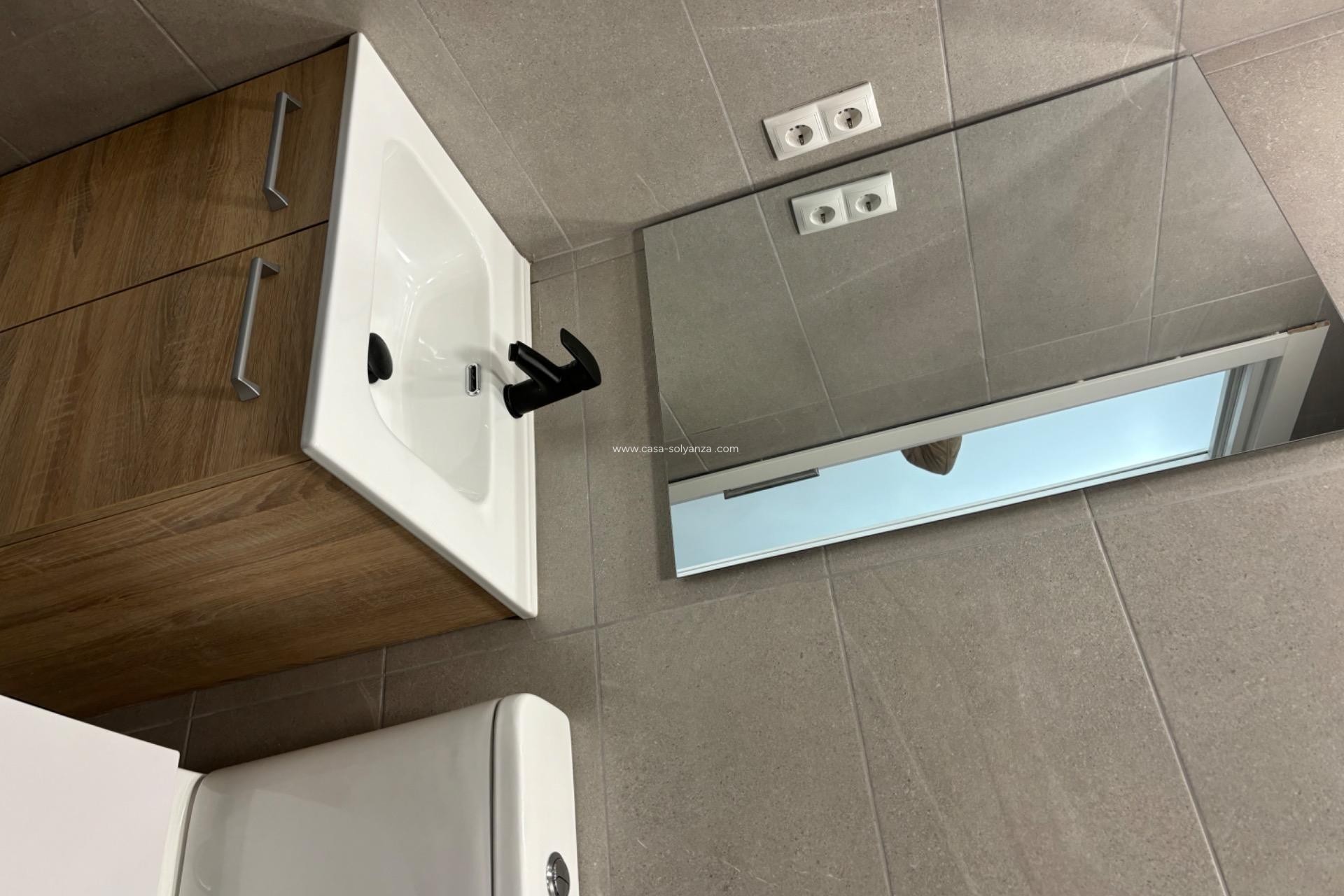 Resale - Apartment / flat - Guardamar del Segura - Pinomar