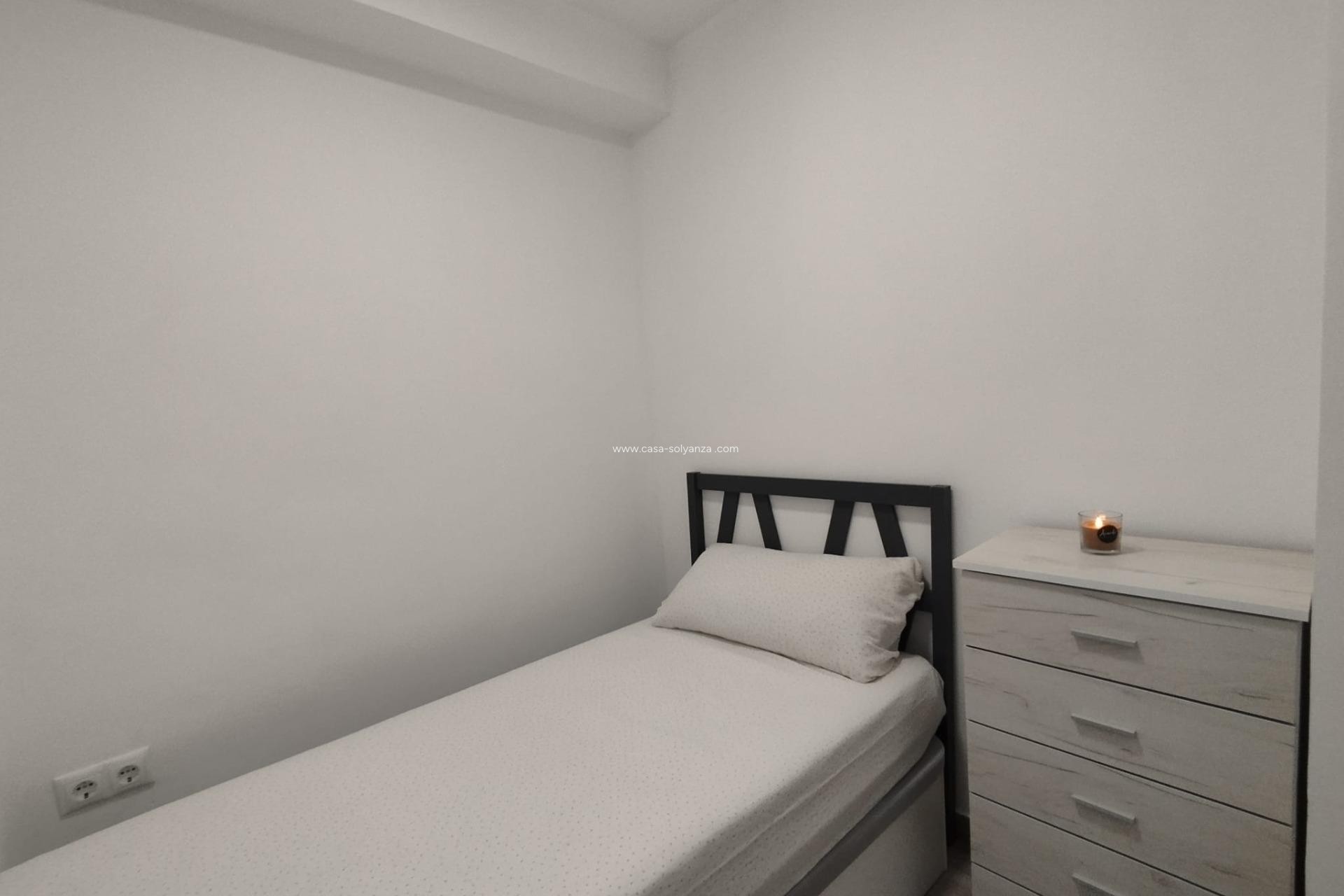 Resale - Apartment / flat - Guardamar del Segura - Pinomar