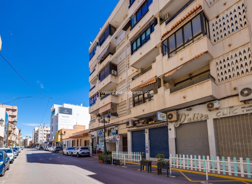 Resale - Apartment / flat - Guardamar del Segura - Pueblo