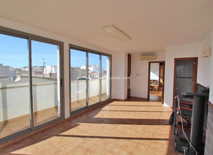 Resale - Apartment / flat - Guardamar del Segura - Pueblo
