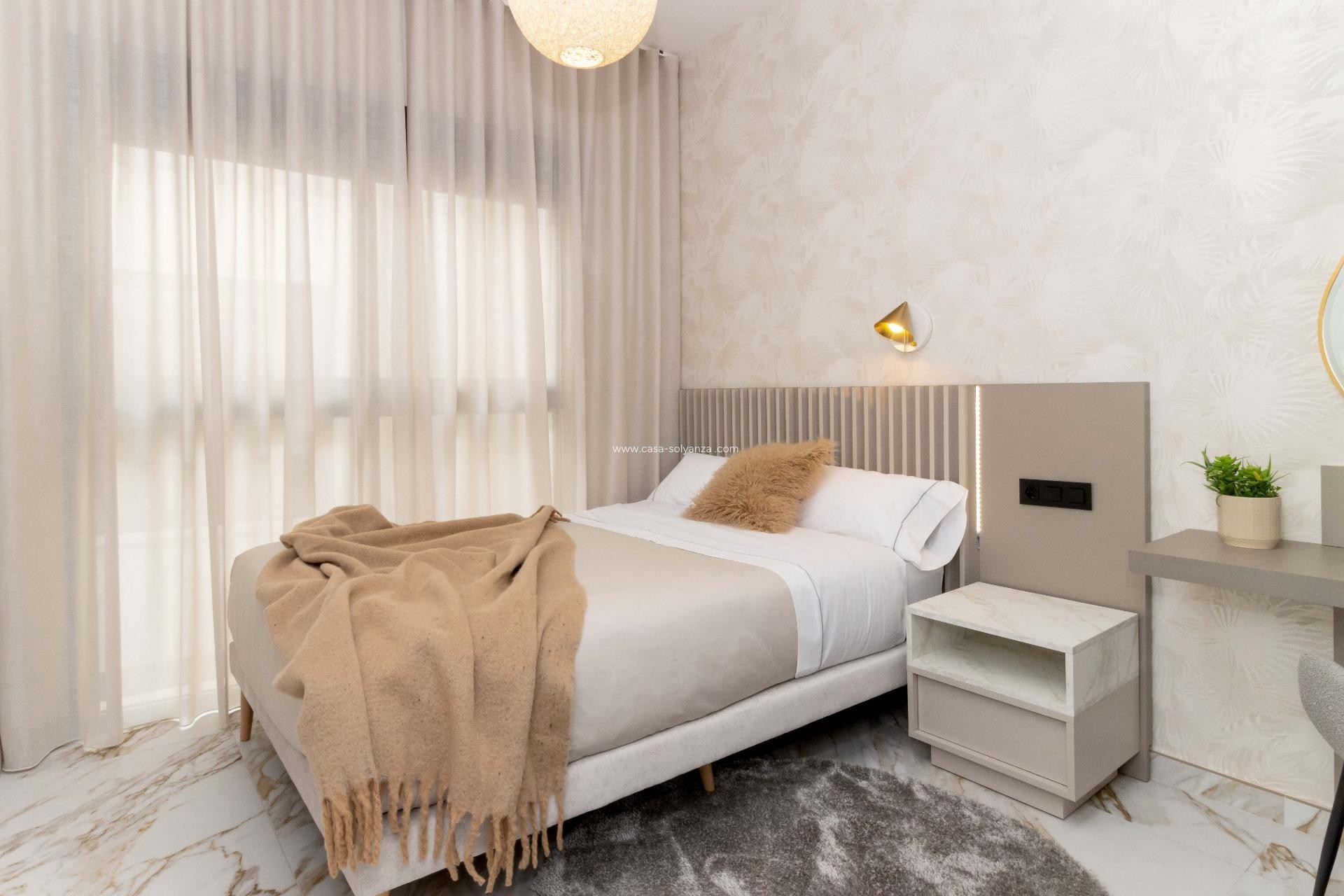 Resale - Apartment / flat - Guardamar del Segura - Pueblo